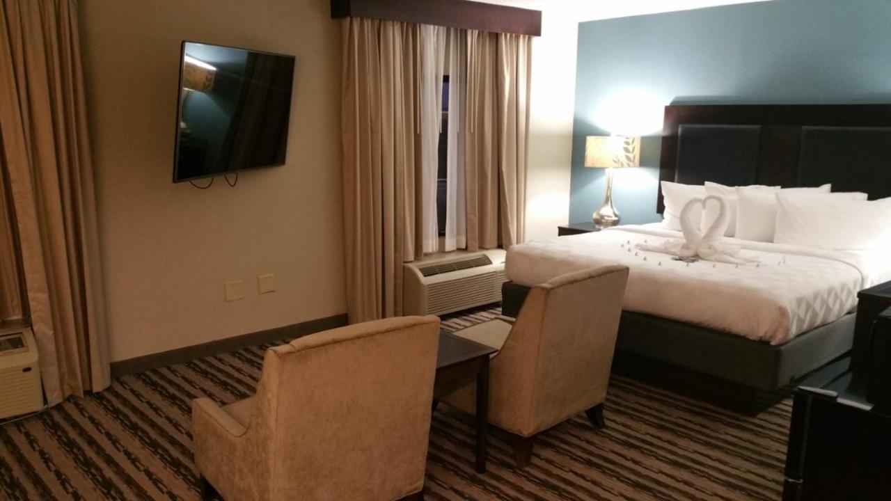 Holiday Inn Harrisburg East, An Ihg Hotel Ngoại thất bức ảnh